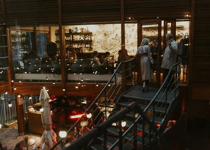 Centre - Vermanes Garden View